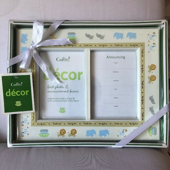 CUDLIE DECOR 1st YR PHOTO BIRTH ANNOUNCEMENT FRAME - Picture 1 of 3